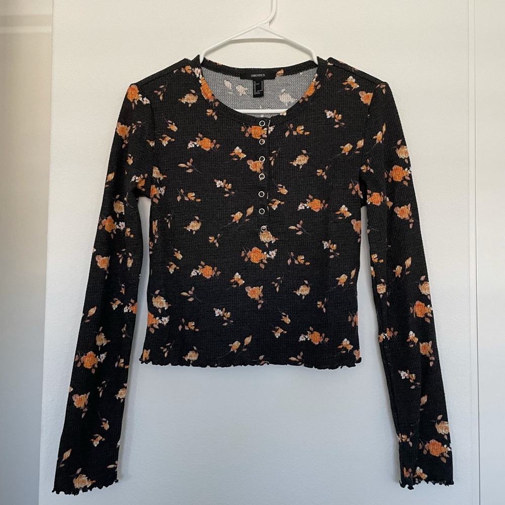 Black Floral Long Sleeve Crop Top
